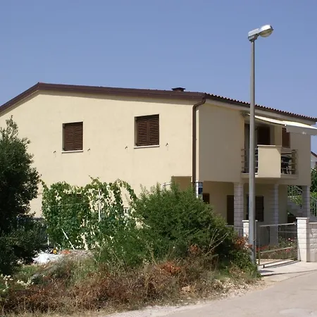 Apartments With Parking Space Rogoznica - 4218 Apartment *