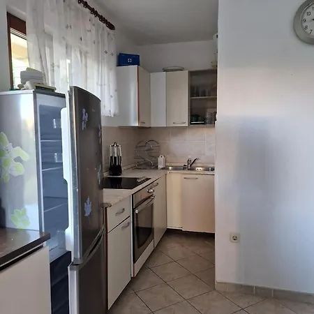 Apartment Apartments With Parking Space Rogoznica - 4218 Rogoznica (Sibenik-Knin)